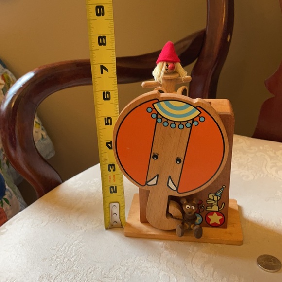 Vintage Schmid hand painted wooden elephant circus Pennies from Heaven bank - Picture 10 of 11